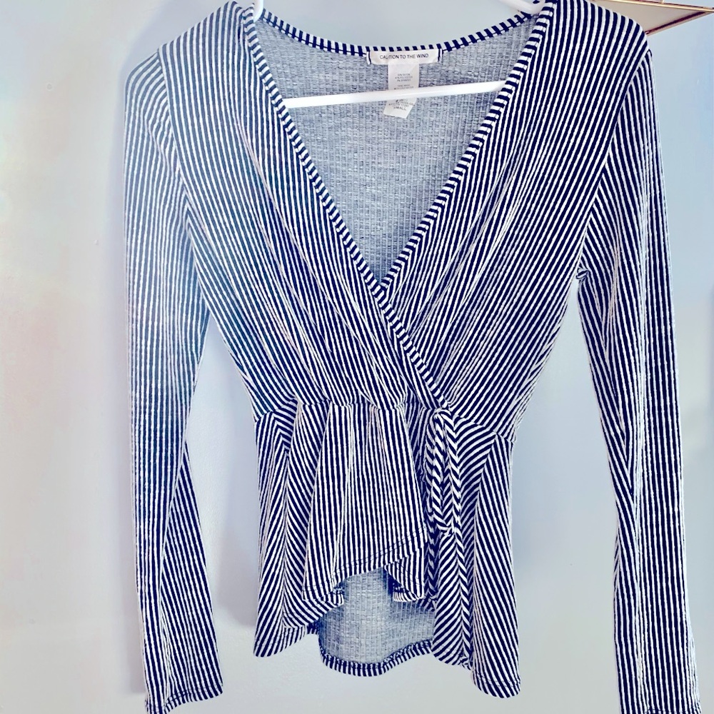 V neck Wrap shirt size small
